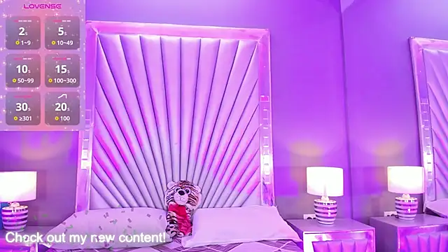 HatsaJones online show from March 24, 2026, 4:01 am