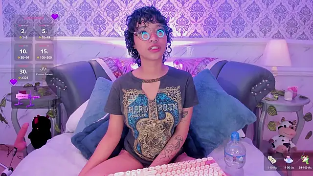 DaniCollinn  online show from February 27, 2026, 12:05 pm