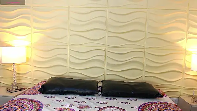 VioletPons online show from February 2, 2026, 8:41 pm