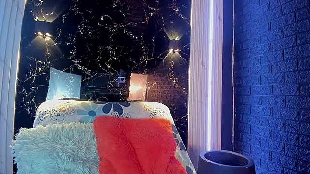 Snapshot of LolaXXXperience chatting on September 11, 2025, 11:10 am LolaXXXperience online show from September 11, 2025, 11:10 am