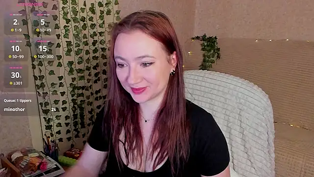 Snapshot of Micky_Wood chatting on April 7, 2026, 5:37 pm Micky Wood online show from April 7, 2026, 5:37 pm