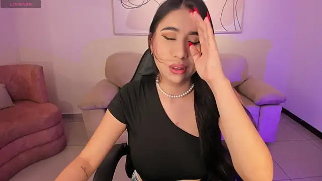 Snapshot of MayaMoretti_ chatting on June 23, 2026, 8:18 pm MayaMoretti online show from June 23, 2026, 8:18 pm