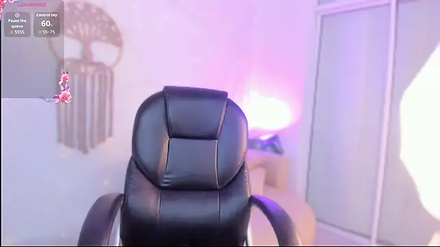 Ginni charlotte online show from February 9, 2026, 3:37 am