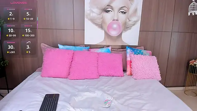 Snapshot of ImaniOkoye chatting on November 15, 2025, 10:08 am ImaniOkoye online show from November 15, 2025, 10:08 am