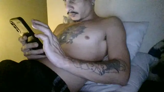 Snapshot of Skate012 chatting on May 20, 2026, 9:39 am Skate012 online show from May 20, 2026, 9:39 am