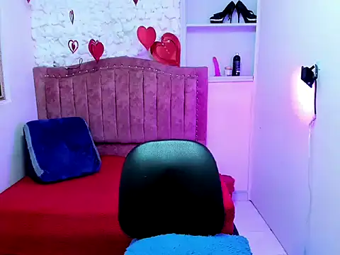 Snapshot of Britney_thx chatting on September 19, 2025, 10:36 pm Britney thx online show from September 19, 2025, 10:36 pm