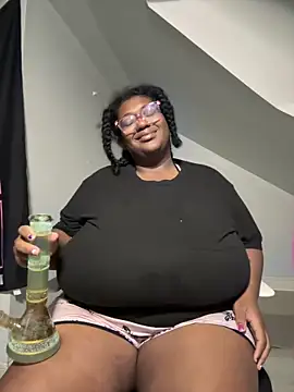 bunbun420247 online show from May 24, 2026, 10:53 pm