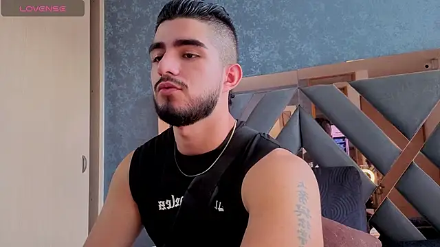 Snapshot of zayn_maximoff chatting on October 14, 2025, 5:46 pm zayn maximoff online show from October 14, 2025, 5:46 pm