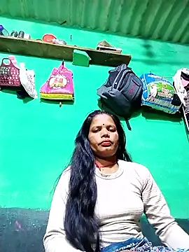 Snapshot of Sapna_ji45 chatting on October 18, 2025, 3:36 pm Sapna ji45 online show from October 18, 2025, 3:36 pm