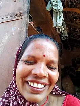 Snapshot of Sapna_ji45 chatting on October 12, 2025, 10:27 am Sapna ji45 online show from October 12, 2025, 10:27 am
