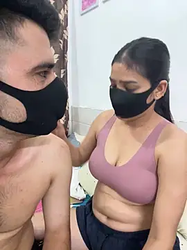 Sex Queen aaraya online show from May 19, 2026, 7:15 am