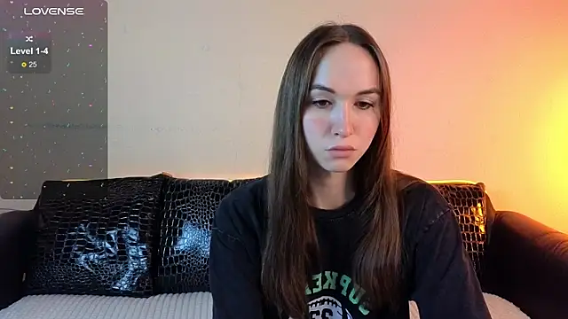 Angeel Kate online show from October 4, 2025, 11:23 am