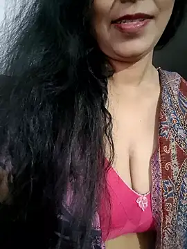 Snapshot of Deepa_Sharma143 chatting on December 18, 2025, 1:44 am Deepa Sharma143 online show from December 18, 2025, 1:44 am