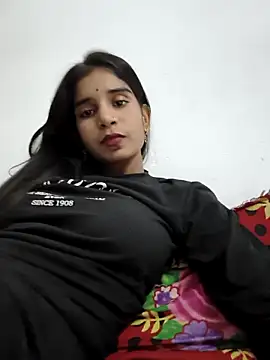 Hot-Soniya2 online show from October 3, 2025, 4:52 pm