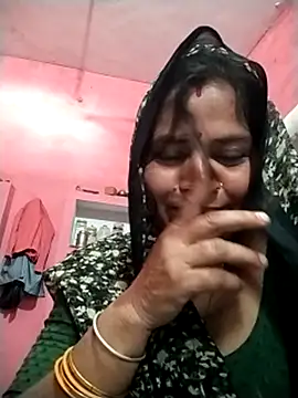 Snapshot of Hot_babli54 chatting on November 23, 2025, 10:14 am Hot babli54 online show from November 23, 2025, 10:14 am