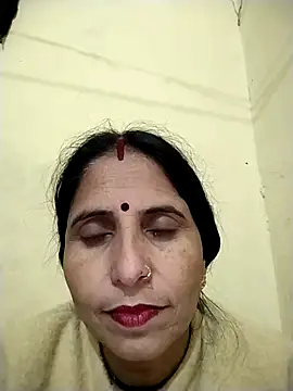 Snapshot of Hot_liya54 chatting on February 7, 2026, 6:10 am Hot liya54 online show from February 7, 2026, 6:10 am