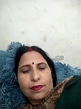 Snapshot of Hot_liya54 chatting on May 5, 2026, 5:10 am Hot liya54 online show from May 5, 2026, 5:10 am