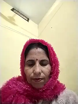 Snapshot of Hot_liya54 chatting on December 18, 2025, 10:30 am Hot liya54 online show from December 18, 2025, 10:30 am