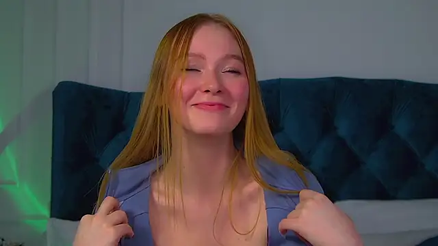 Snapshot of AgataFoxley chatting on November 22, 2025, 6:29 pm AgataFoxley online show from November 22, 2025, 6:29 pm