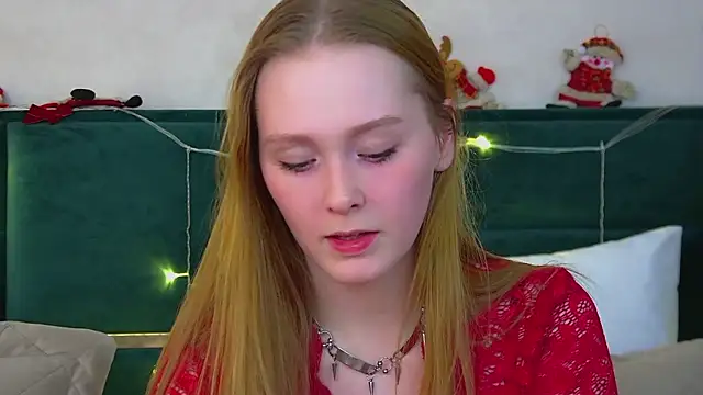 Snapshot of AgataFoxley chatting on December 14, 2025, 6:13 pm AgataFoxley online show from December 14, 2025, 6:13 pm