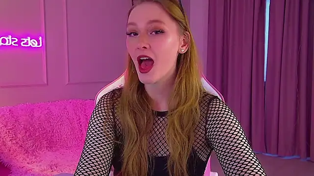 AgataFoxley online show from January 18, 2026, 6:28 am