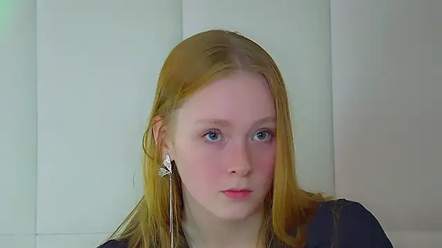 Snapshot of AgataFoxley chatting on September 9, 2025, 7:18 am AgataFoxley online show from September 9, 2025, 7:18 am