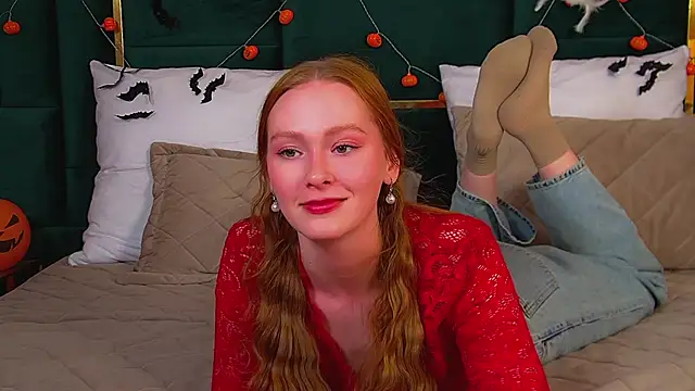 Snapshot of AgataFoxley chatting on November 2, 2025, 6:18 am AgataFoxley online show from November 2, 2025, 6:18 am