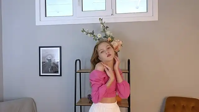 Sue Sanders online show from September 17, 2025, 10:17 am