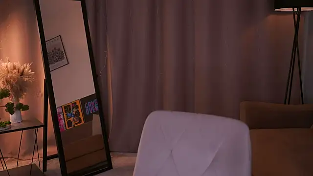 Snapshot of VinnieSerrano chatting on April 4, 2026, 3:07 pm VinnieSerrano online show from April 4, 2026, 3:07 pm