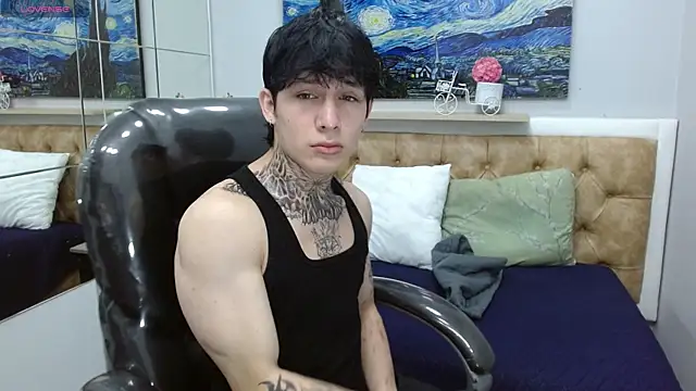 Iantwink18 online show from January 5, 2026, 9:29 pm