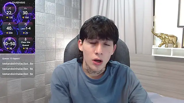 Snapshot of Iantwink18 chatting on November 15, 2025, 3:49 pm Iantwink18 online show from November 15, 2025, 3:49 pm