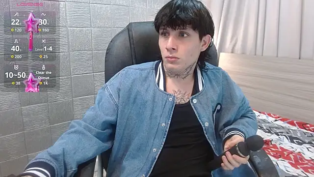 Snapshot of Iantwink18 chatting on November 22, 2025, 7:57 pm Iantwink18 online show from November 22, 2025, 7:57 pm