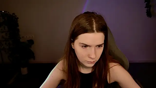 Snapshot of AliceCUNTach chatting on December 19, 2025, 5:10 am AliceCUNTach online show from December 19, 2025, 5:10 am