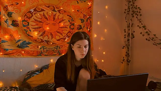 AliceCUNTach online show from March 4, 2026, 5:04 am