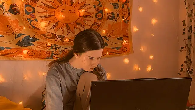 Snapshot of AliceCUNTach chatting on February 15, 2026, 7:51 am AliceCUNTach online show from February 15, 2026, 7:51 am