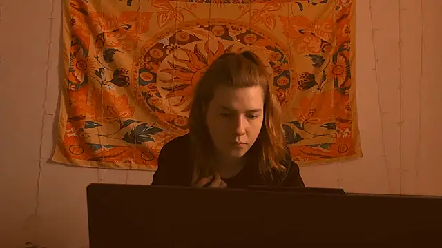 AliceCUNTach online show from April 10, 2026, 5:03 am