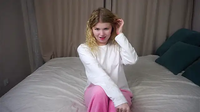 Snapshot of ShontaWasilko chatting on September 25, 2025, 8:15 pm ShontaWasilko online show from September 25, 2025, 8:15 pm