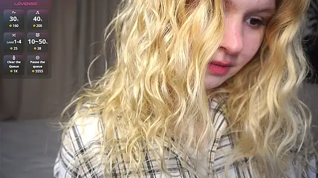 Snapshot of ShontaWasilko chatting on September 20, 2025, 5:18 pm ShontaWasilko online show from September 20, 2025, 5:18 pm