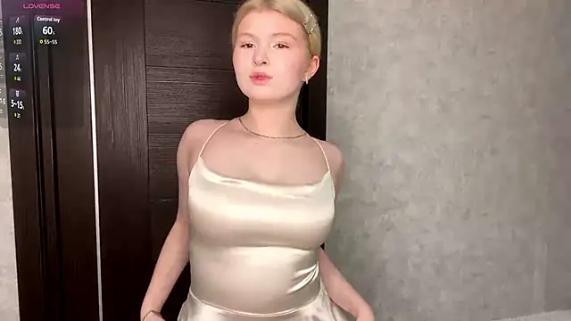 Snapshot of ShontaWasilko chatting on April 1, 2026, 6:27 pm ShontaWasilko online show from April 1, 2026, 6:27 pm