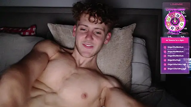 Snapshot of DominantAlex18 chatting on March 1, 2026, 2:39 pm DominantAlex18 online show from March 1, 2026, 2:39 pm