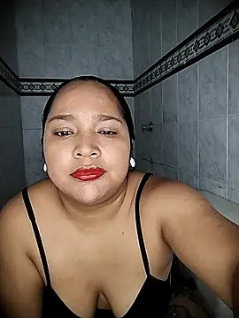 Snapshot of Angelly_ricura chatting on December 15, 2025, 2:34 pm Angelly ricura online show from December 15, 2025, 2:34 pm