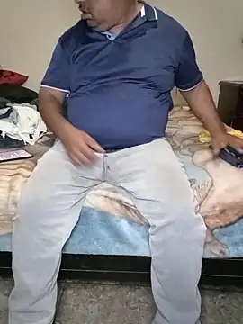 HomHot47 online show from November 24, 2025, 6:13 am