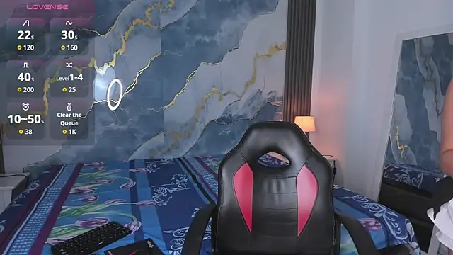 Snapshot of KateMoorex chatting on November 22, 2025, 12:59 pm KateMoorex online show from November 22, 2025, 12:59 pm