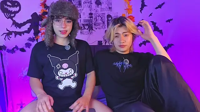 Snapshot of Vamps_Lovers chatting on October 29, 2025, 1:10 pm Vamps Lovers online show from October 29, 2025, 1:10 pm