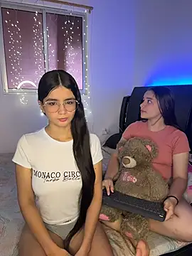 Snapshot of Ashley_and_Zoe chatting on February 23, 2026, 2:28 pm Ashley and Zoe online show from February 23, 2026, 2:28 pm