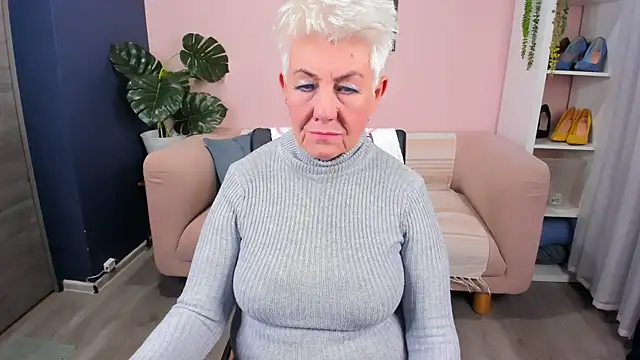 Snapshot of HotandMature chatting on November 27, 2025, 8:15 am HotandMature online show from November 27, 2025, 8:15 am