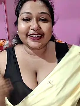 Snapshot of hotbhabhi011 chatting on April 1, 2026, 2:02 am hotbhabhi011 online show from April 1, 2026, 2:02 am