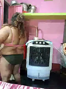 Snapshot of hotbhabhi011 chatting on October 11, 2025, 3:51 am hotbhabhi011 online show from October 11, 2025, 3:51 am