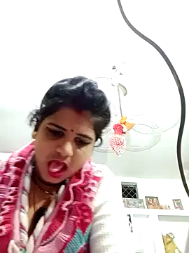 Snapshot of Rani_sahiba chatting on October 28, 2025, 8:19 pm Rani sahiba online show from October 28, 2025, 8:19 pm