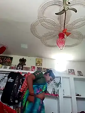 Snapshot of Rani_sahiba chatting on December 4, 2025, 8:24 am Rani sahiba online show from December 4, 2025, 8:24 am